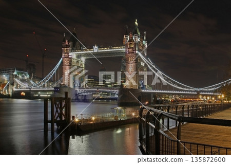 Night Tower Bridge 135872600
