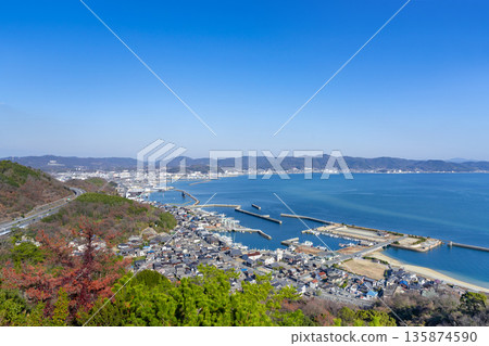 View of the Seto Inland Sea from Mount Washu, Kurashiki City, Okayama Prefecture View of the Seto Inland Sea from Mount Washu, Kurashiki City, Okayama Prefecture 135874590
