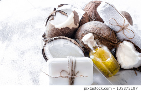 Spa still life of organic cosmetics with coconuts 135875197