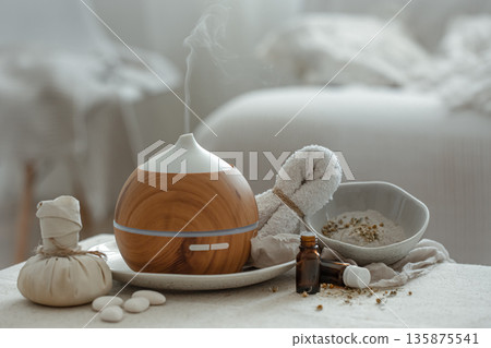 Spa composition with air humidifier and essential oils. 135875541