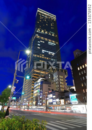 [大阪]阿倍野Harukas（天王寺）的夜景 135878952