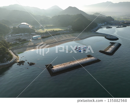 Early morning at Kazehaya Nagahama Beach in Matsuyama City, Ehime Prefecture 135882568