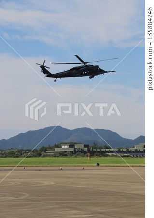 空軍自衛隊UH-60J救援直升機 空軍自衛隊UH-60J救援直升機 135884246