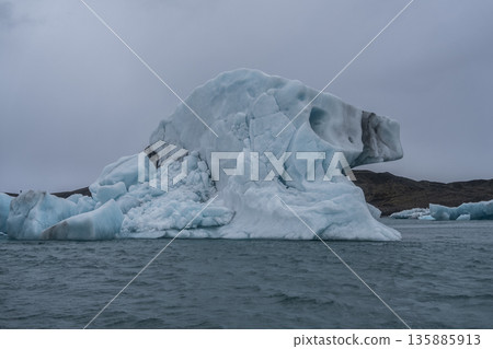 Jokulsárlón glacial lake Jokulsárlón glacial lake 135885913
