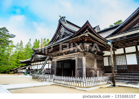 Koyasan Kongobuji Temple Main Temple and Main Entrance 135886107