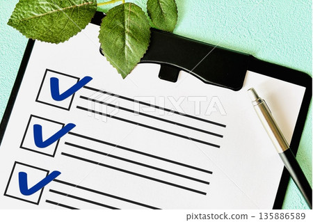 Checklists and binders Checklists and binders 135886589