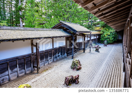 高野山金剛峰寺本坊庭園 135886771