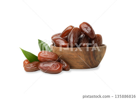 Healthy dates in a bowl for Ramadan snacks, isolated, PNG 135886816