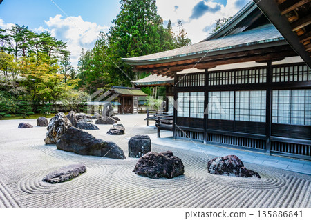 高野山金剛峰寺:奧殿和半龍庭園 高野山金剛峰寺:奧殿和半龍庭園 135886841