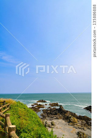 Traveling along Hokkaido's Golden Road 135886888