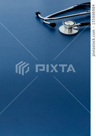 Stethoscope Blue background Medical image material Stethoscope Blue background Medical image material 135886984