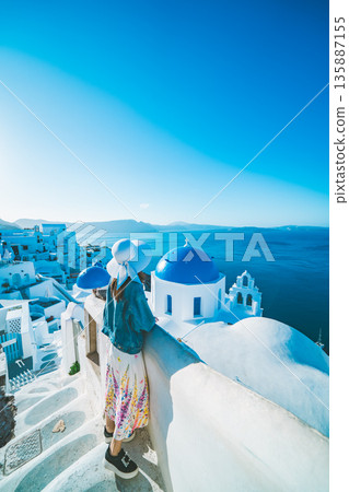 聖托里尼美麗的圓頂 聖托里尼美麗的圓頂 135887155