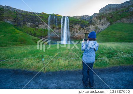 Waterfall in Iceland (Seljalandsfoss) Waterfall in Iceland (Seljalandsfoss) 135887600