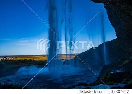 Waterfall in Iceland (Seljalandsfoss) Waterfall in Iceland (Seljalandsfoss) 135887647
