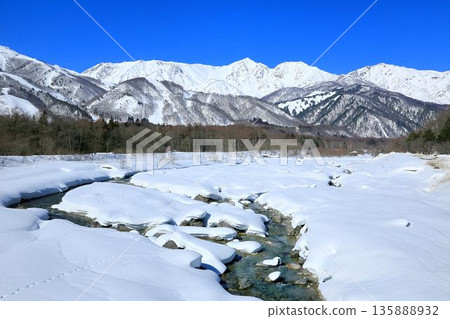 Matsukawa and Shirouma Sanzan in winter Matsukawa and Shirouma Sanzan in winter 135888932