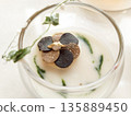 冷馬鈴薯松露湯 135889450