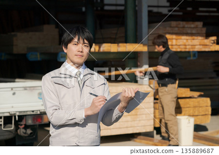 Men working in the construction industry 135889687