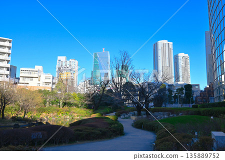 Roppongi Hills Mori Tower Buildings seen from Mori Garden Roppongi Hills Mori Tower Buildings seen from Mori Garden 135889752