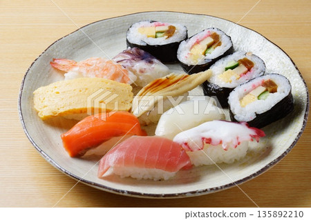 什錦握壽司 135892210