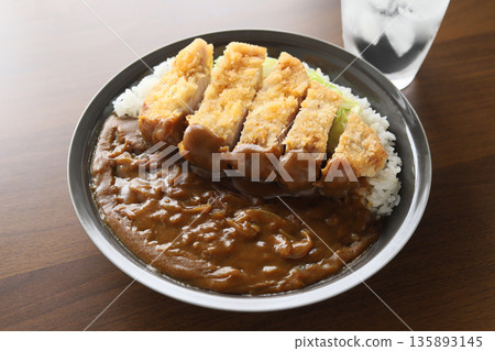 Homemade pork cutlet curry Homemade pork cutlet curry 135893145
