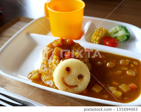Children's curry 135894003