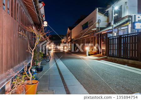 Kurashiki City, Okayama Prefecture: Kurashiki Bikan Historical Quarter Streetscape (Night View) 135894754