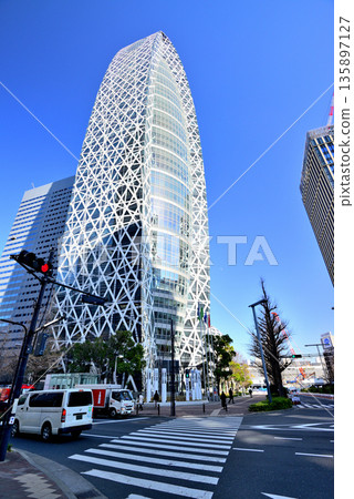 東京新宿站西口Mode學園Cocoon Tower 135897127
