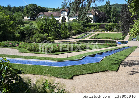 Garden of Chateau des Milandes, a manor house in the commune of Castelnaud-la-Chapelle Garden of Chateau des Milandes, a manor house in the commune of Castelnaud-la-Chapelle 135900916