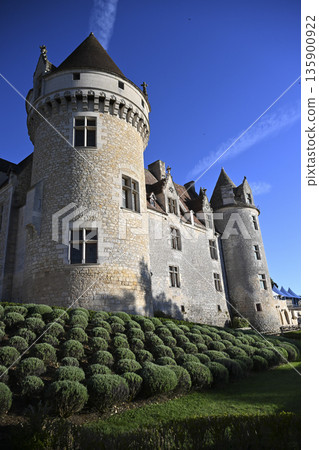 FRANCE, DORDOGNE, PERIGORD NOIR, CASTELNAUD-LA-CHAPELLE, CHATEAU DES MILANDES,  135900922