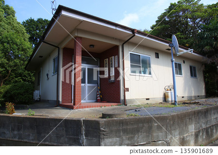 Kamimachiya Community Hall and Tenmangu Shrine Office Kamimachiya Community Hall and Tenmangu Shrine Office 135901689