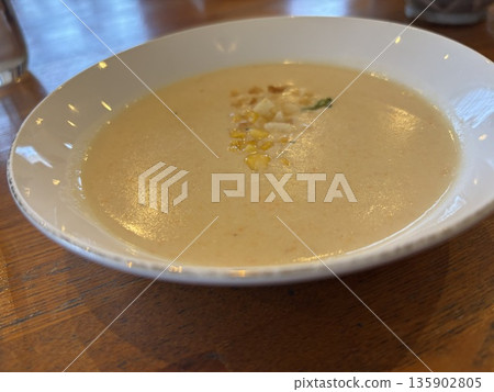 Delicious pumpkin soup 135902805