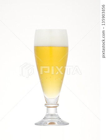 Medium beer glass 135903856
