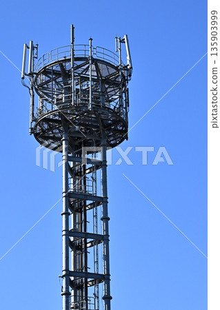 下一代通訊影像 通訊影像(無線電塔:基地台) 下一代通訊影像 通訊影像(無線電塔:基地台) 135903999