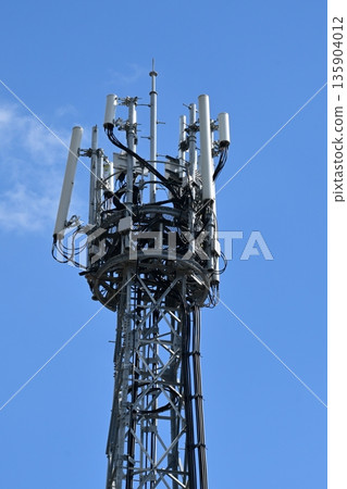 Next-generation communication image Communication image (radio tower: base station) 135904012