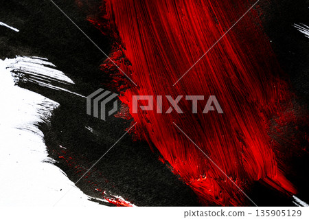 用紅色和黑色油漆塗的背景 用紅色和黑色油漆塗的背景 135905129