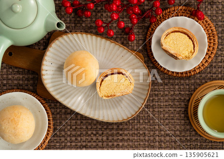 Mid-Autumn Festival Mooncake Small Mooncake Mung Bean Plum Mid-Autumn Festival Mooncake げっぺい Mid-Autumn Festival Mooncake Small Mooncake Mung Bean Plum Mid-Autumn Festival Mooncake げっぺい 135905621