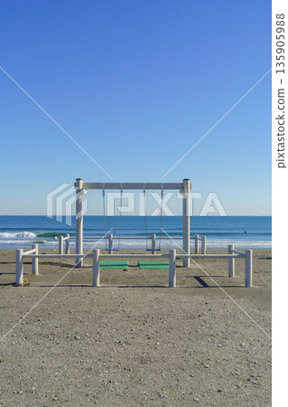 【千葉縣】九十里海灘一宮海灘的白色鞦韆 【千葉縣】九十里海灘一宮海灘的白色鞦韆 135905988