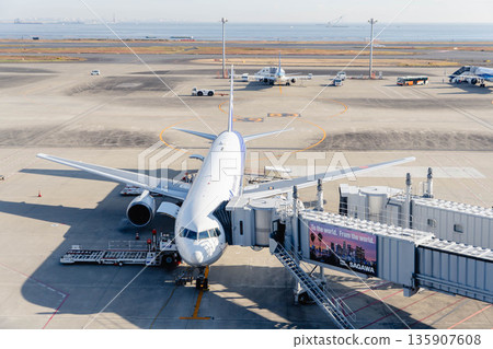 羽田機場飛機 135907608