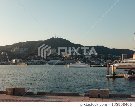 長崎港 135908406