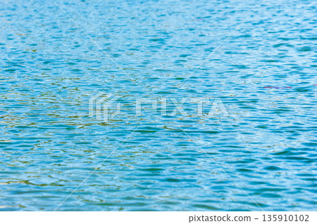 秋風在湖面上形成圖案 06 135910102