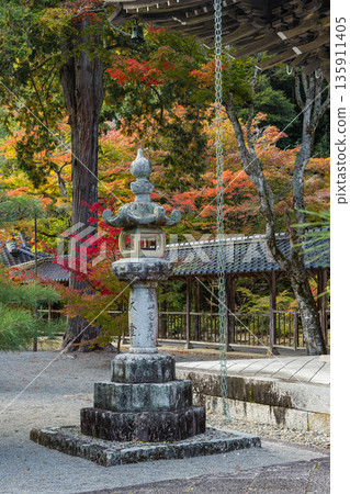 Autumn leaves and lanterns at Buttsuji Temple in Takasakacho, Mihara City, Hiroshima Prefecture, Japan Autumn leaves and lanterns at Buttsuji Temple in Takasakacho, Mihara City, Hiroshima Prefecture, Japan 135911405