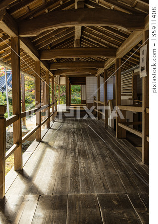 日本廣島縣三原市高崎町佛辻寺迴廊 135911408