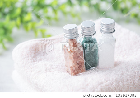 Bath salt 135917392