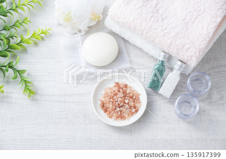 Bath salt 135917399