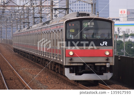 205 series train (early model) that was once active on the Keiyo Line, photographed on June 13, 2010 205 series train (early model) that was once active on the Keiyo Line, photographed on June 13, 2010 135917593