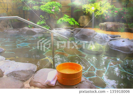 Open-air bath at a hot spring inn (steam and travel image) Open-air bath at a hot spring inn (steam and travel image) 135918006