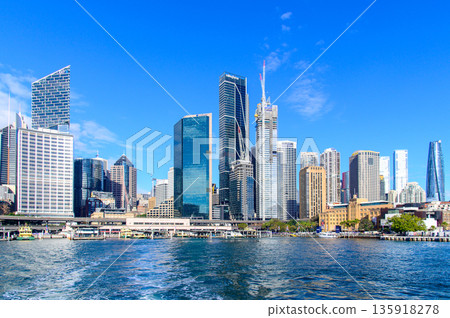 雪梨環形碼頭的美麗景色 135918278