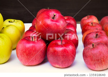 信州蘋果 135918640