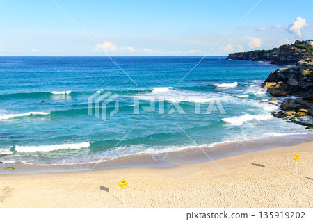 澳洲雪梨附近拉瑪拉瑪海灘的美麗景色 135919202