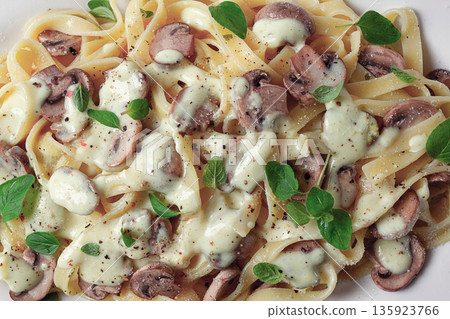 fettuccine with champignons, basil, in cream sauce, homemade, no people, 135923766